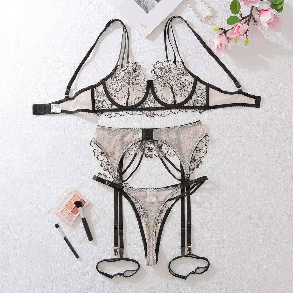 3-Częściowy Komplet Bielizny "Floral Seduction"