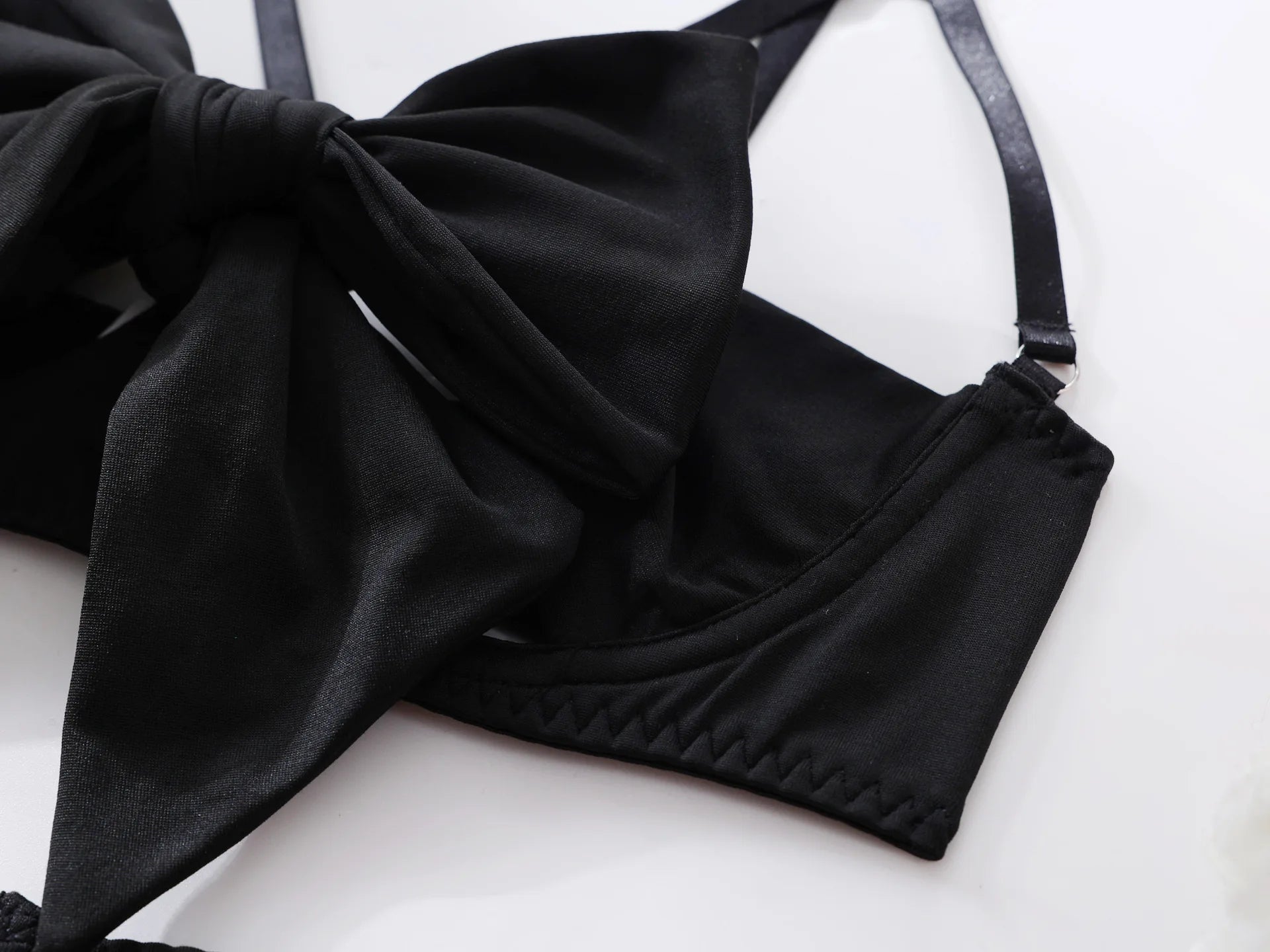 Komplet "Wrapped Desire"