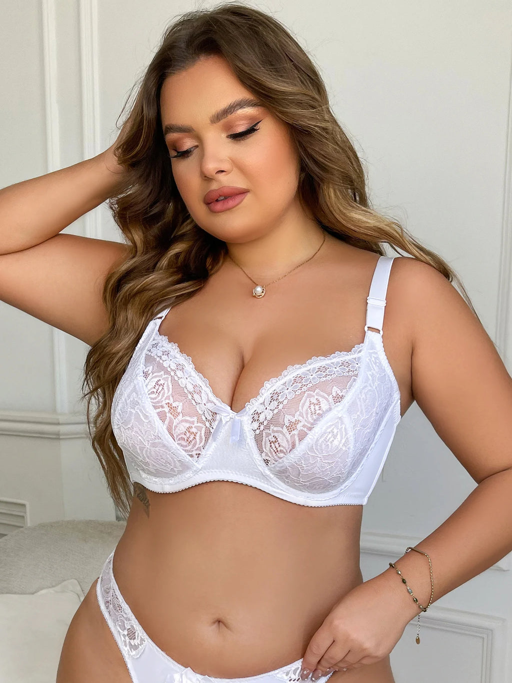 Biustonosz Pełnokryjący „Wsparcie i Koronka”